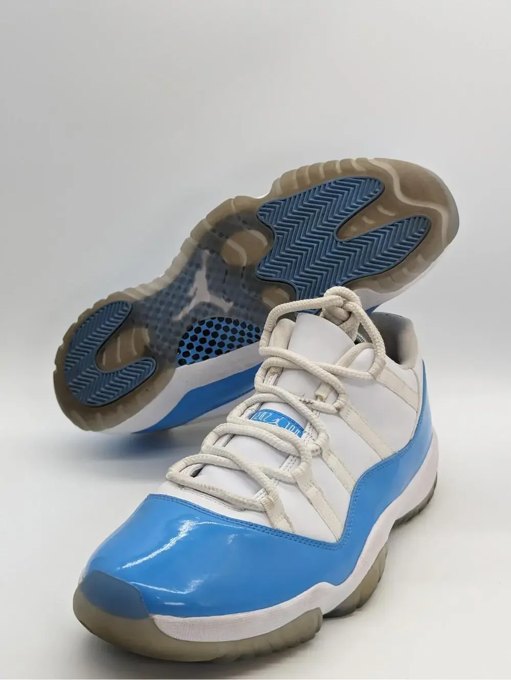 Mens Size 11.5 Air Jordan 11 Retro Low UNC 528895-106 Blue White Sneakers Shoes